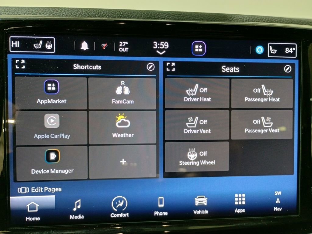 Used 2023 Chrysler Pacifica Limited w/ Uconnect Theater Family Group image 17