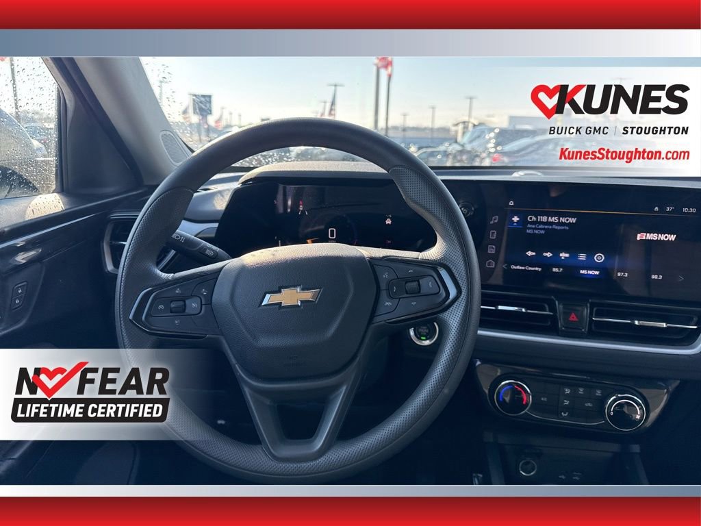 Used 2025 Chevrolet TrailBlazer LT image 37