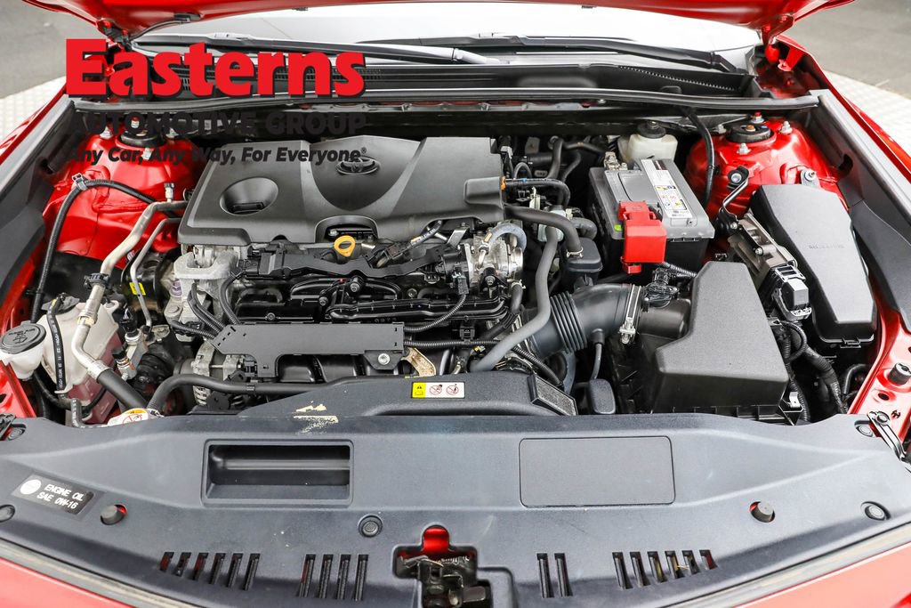 Used 2021 Toyota Camry SE w/ Cold Weather Package image 7