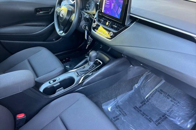 Certified 2025 Toyota Corolla LE FWD image 15