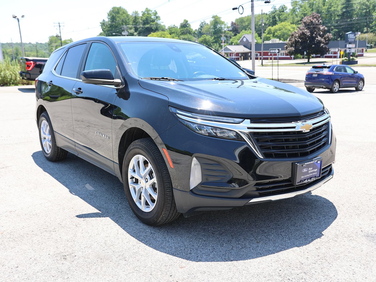 Used 2022 Chevrolet Equinox LT AWD/4WD image 1