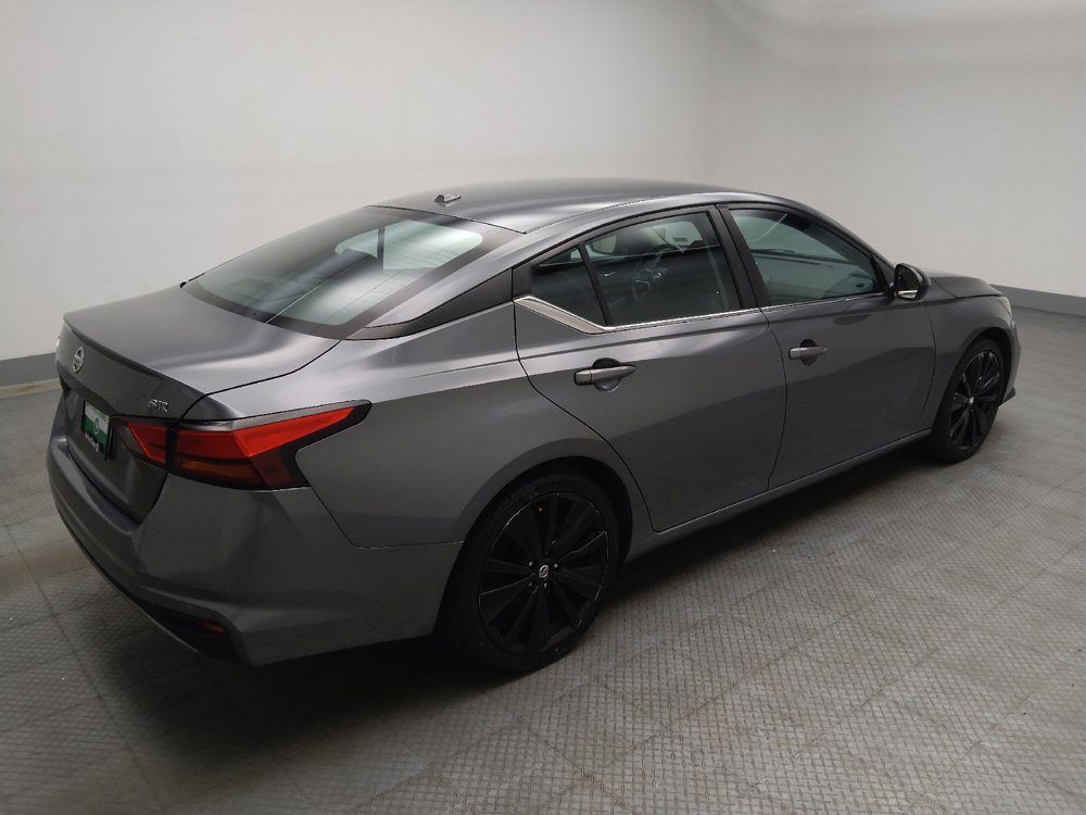 Used 2021 Nissan Altima 2.5 SR FWD image 10