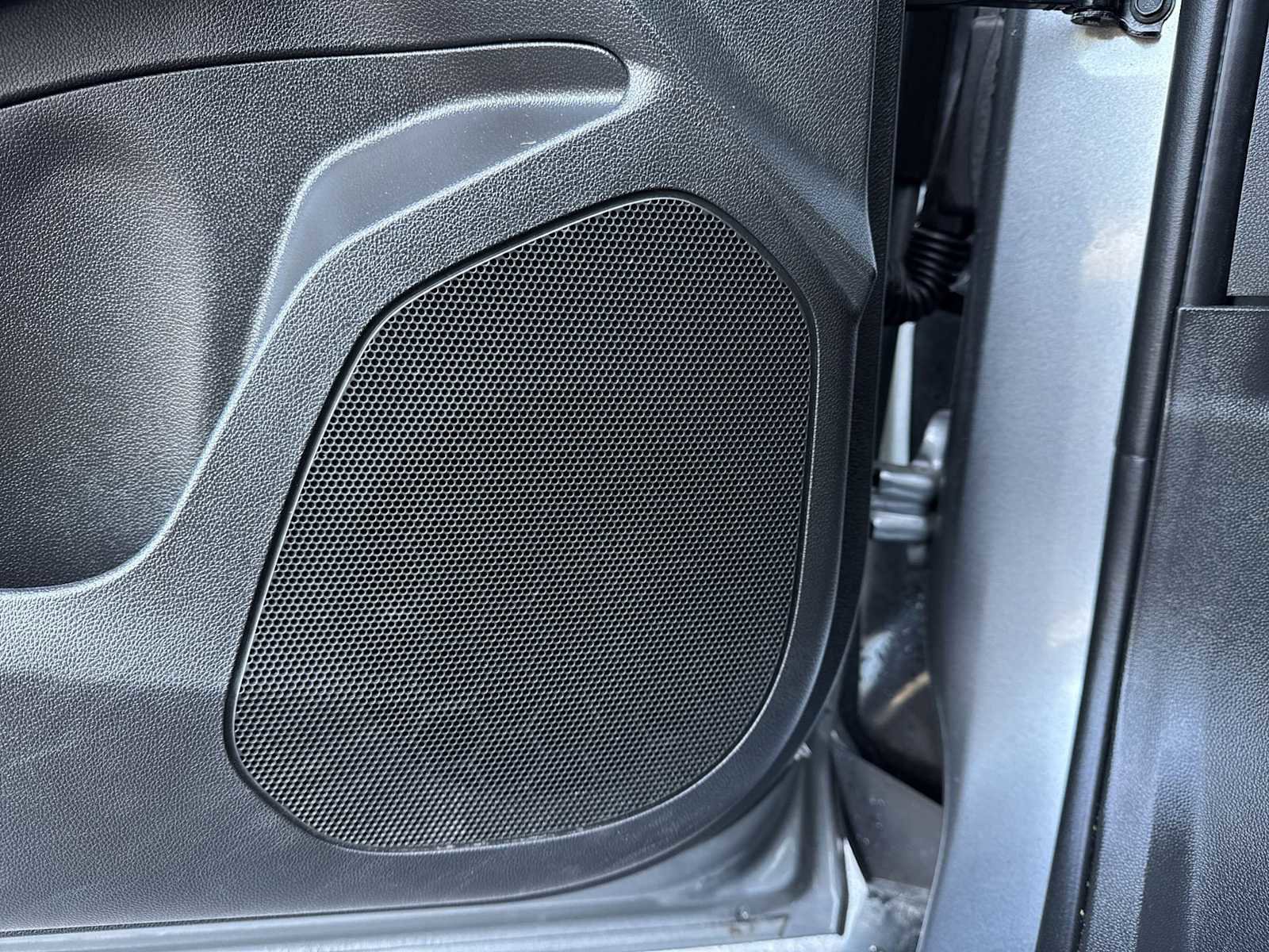 Used 2024 Chevrolet Trax LS w/ LS Convenience Package image 27