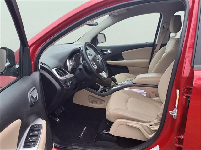 Used 2016 Dodge Journey SXT image 19