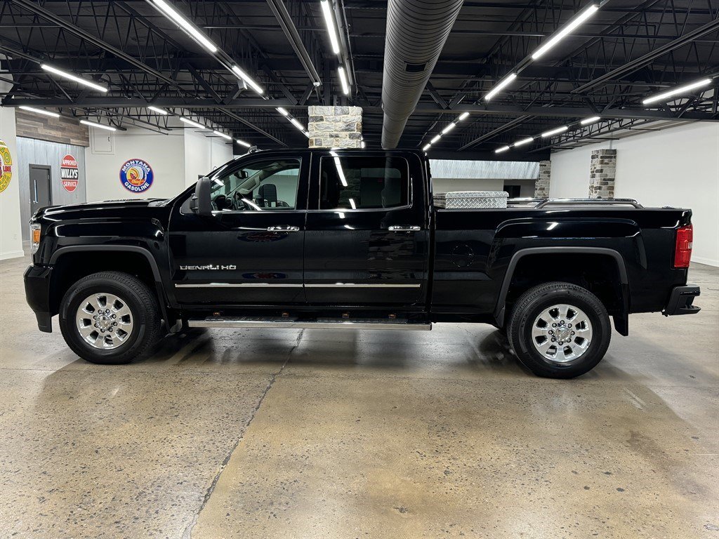 Used 2015 GMC Sierra 3500 Denali w/ Duramax Plus Package AWD/4WD image 4