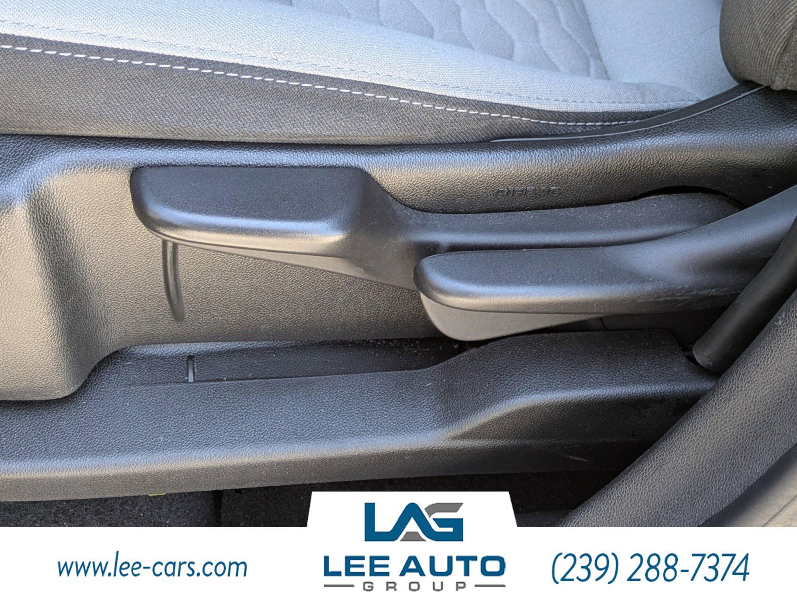 Used 2021 Chevrolet Equinox LS image 19