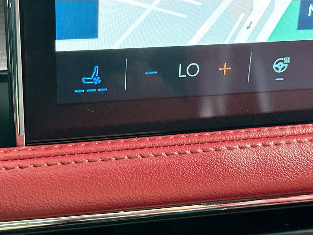 Used 2024 Lincoln Corsair Reserve w/ Equipment Group 201A image 20