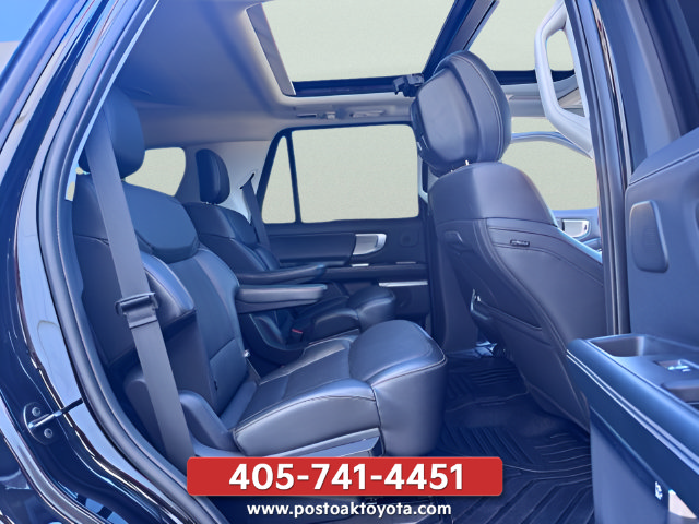 Used 2026 Ford Expedition Platinum w/ Driver's Package AWD/4WD image 18