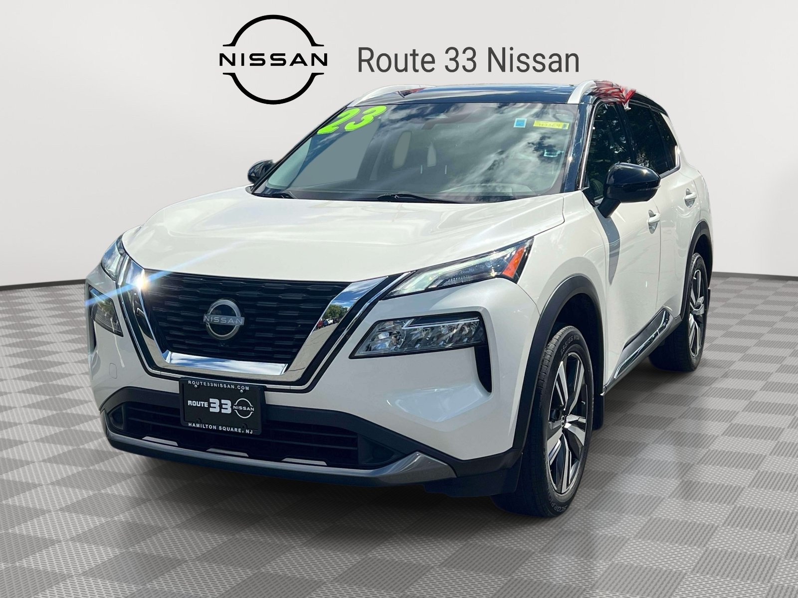 Used 2023 Nissan Rogue SL AWD/4WD image 2