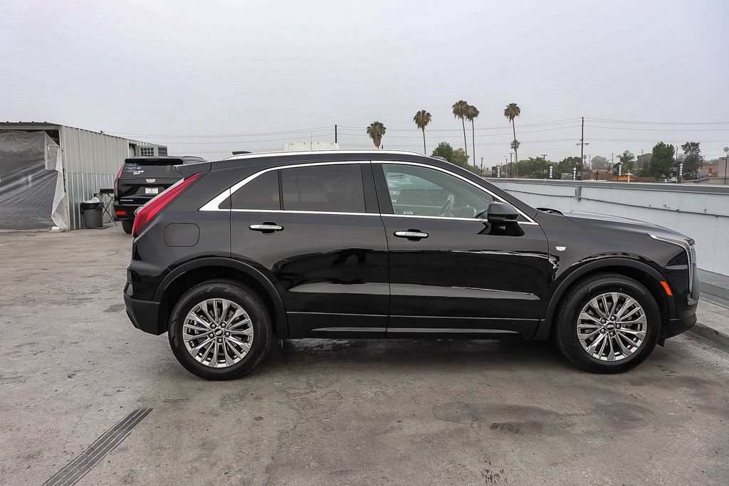 Used 2024 Cadillac XT4 Premium Luxury AWD/4WD image 13