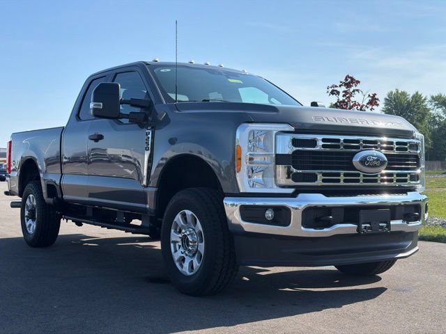Used 2023 Ford F250 XLT w/ Snow Plow/Camper Package