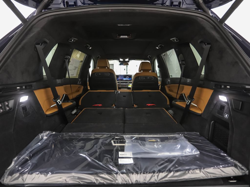 Used 2027 BMW X7 xDrive40i w/ Executive Package AWD/4WD image 30