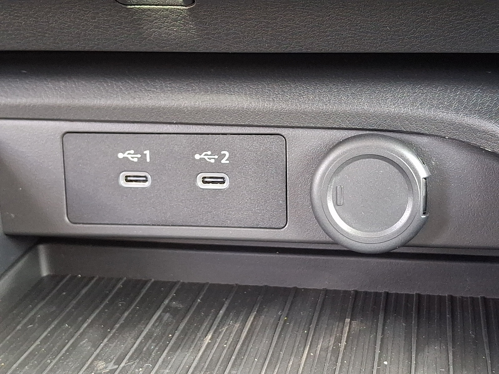 New 2027 Nissan Sentra SV w/ Floor Mat Package FWD image 17