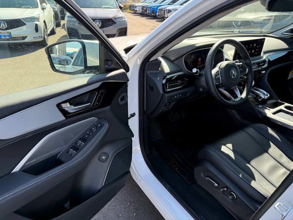 Certified 2026 Acura MDX w/ Technology Package AWD/4WD image 12