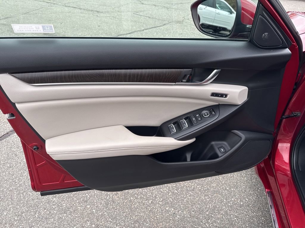 Used 2019 Honda Accord EX-L image 25