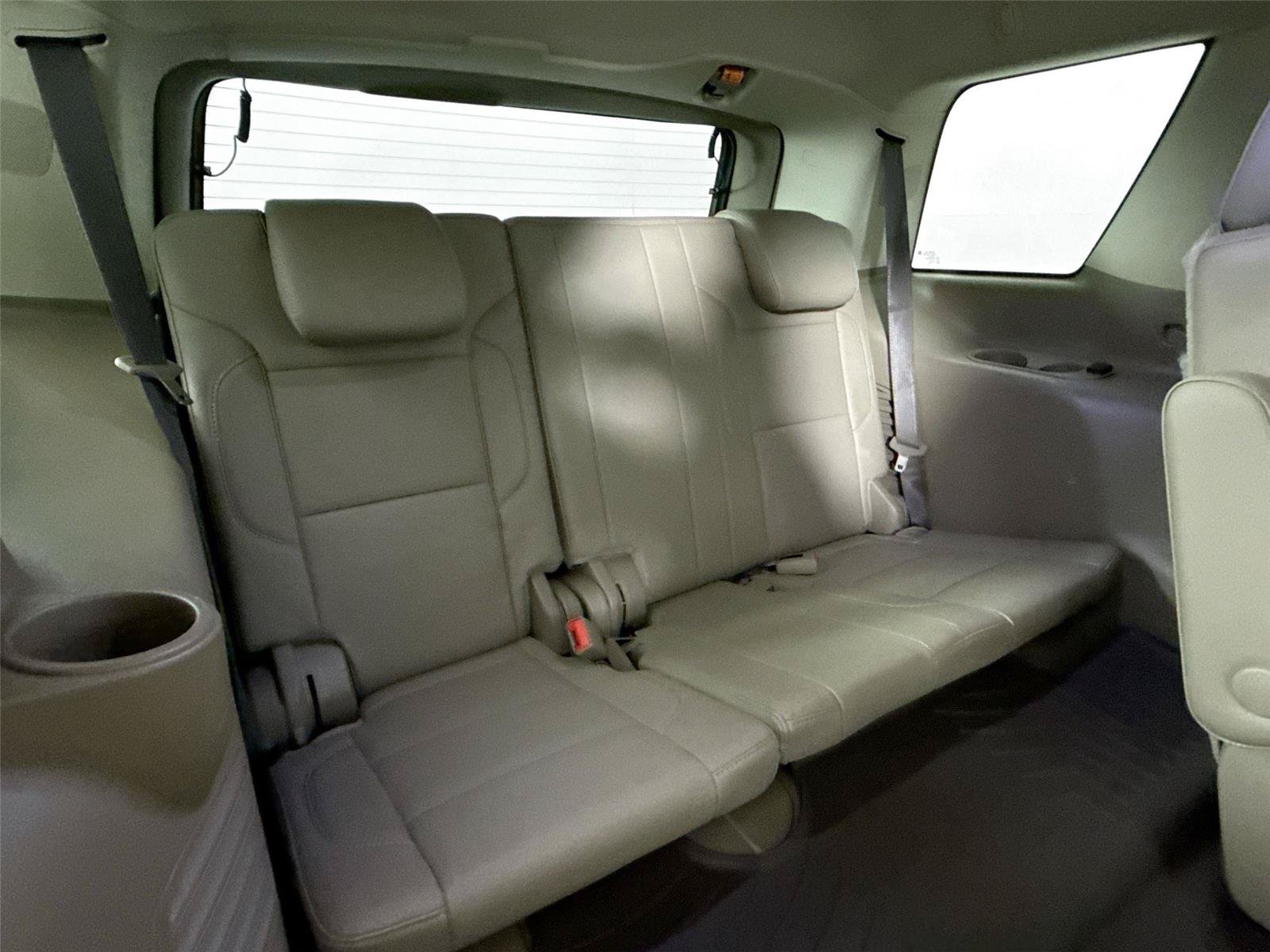 Used 2020 Chevrolet Tahoe LT w/ Luxury Package RWD image 43