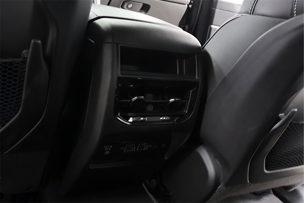 Used 2023 Jeep Grand Cherokee Overland image 25