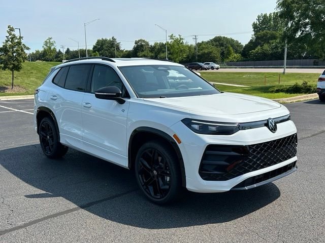 New 2026 Volkswagen Tiguan SE R-Line AWD/4WD image 3