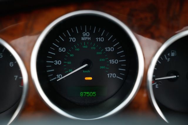 Used 2003 Jaguar XK8 Convertible image 32