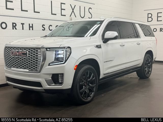 Used 2023 GMC Yukon XL Denali w/ Denali Reserve Package AWD/4WD image 8