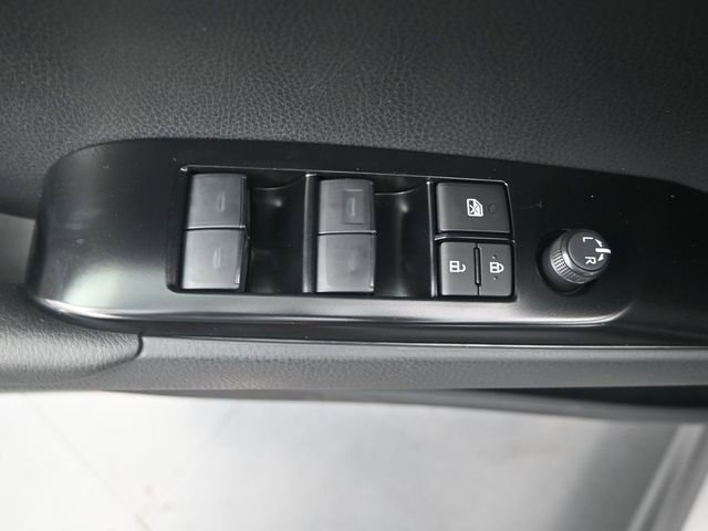 Used 2026 Toyota Camry SE image 11