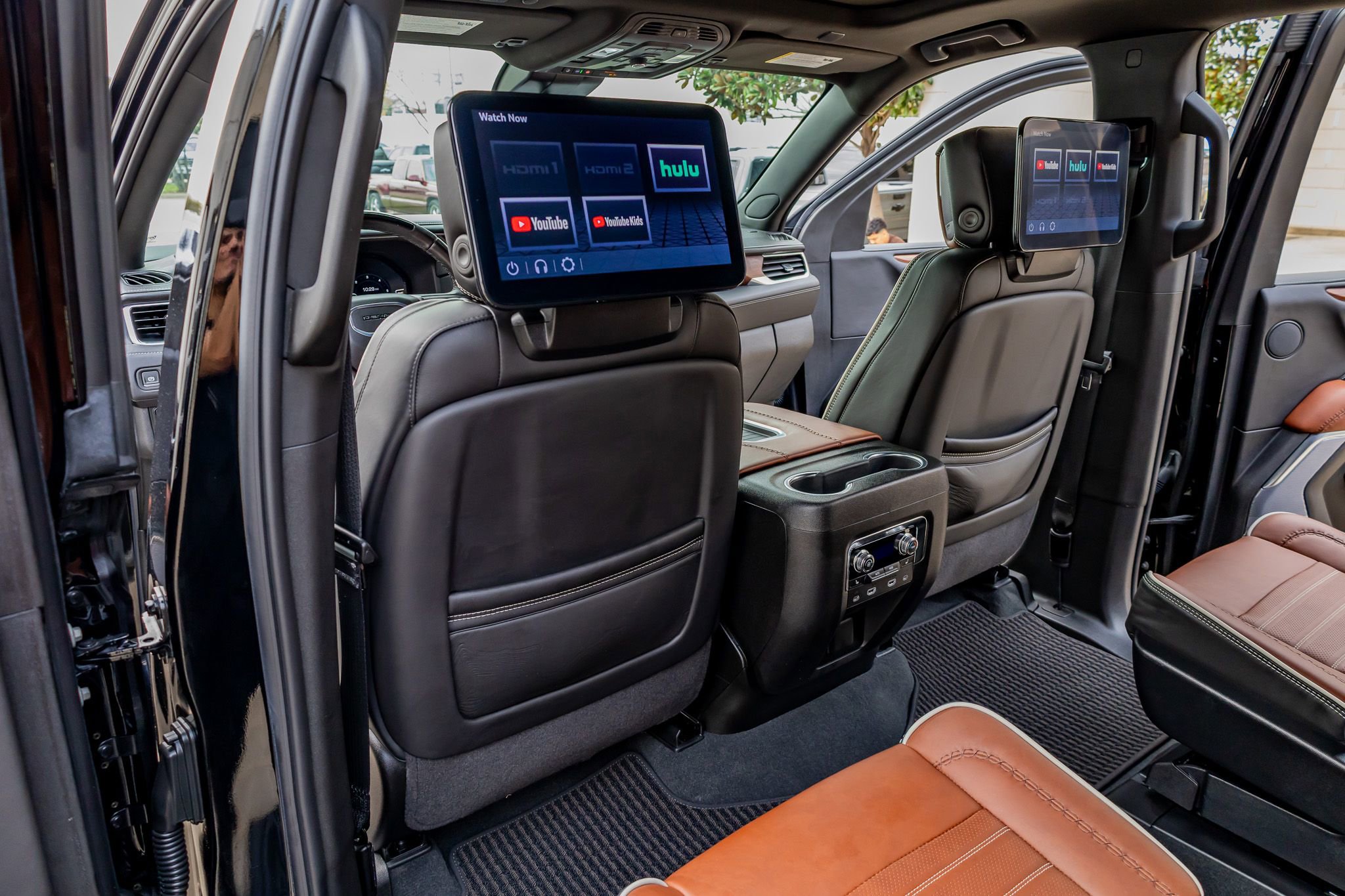 Used 2024 GMC Yukon Denali Ultimate AWD/4WD image 33