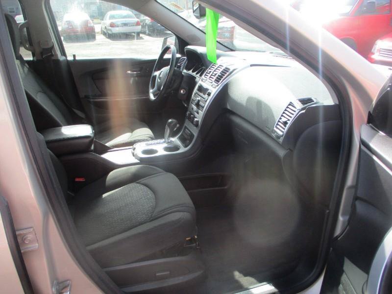 Used 2012 GMC Acadia SLE FWD image 7