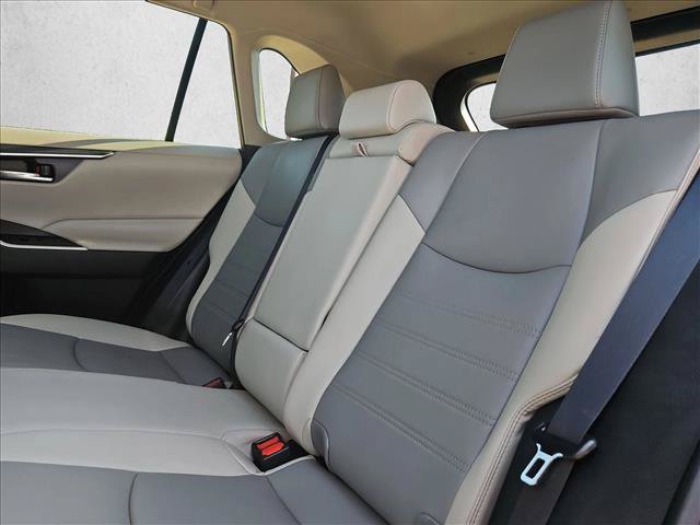 Used 2021 Toyota RAV4 XLE Premium FWD image 19