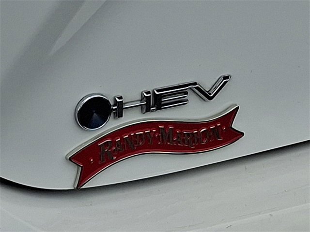 Used 2025 Toyota Camry LE image 32