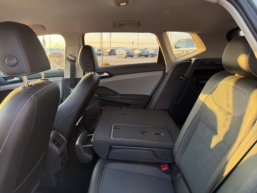 Used 2022 Volkswagen Taos SE image 9