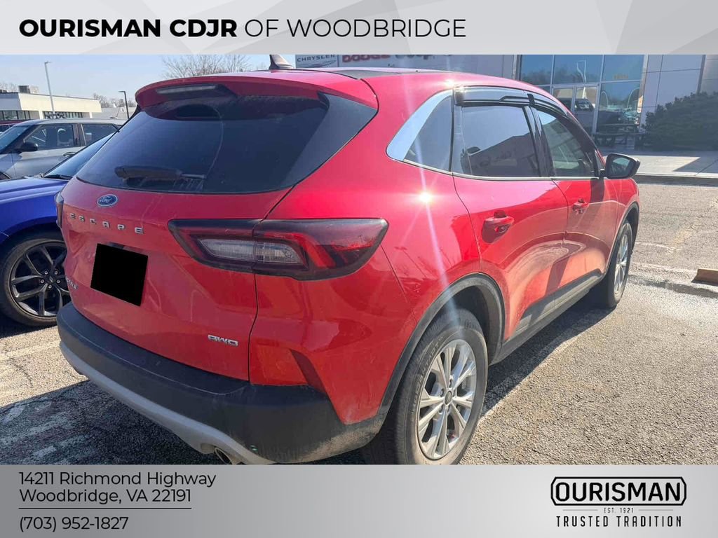 Used 2024 Ford Escape Active image 7