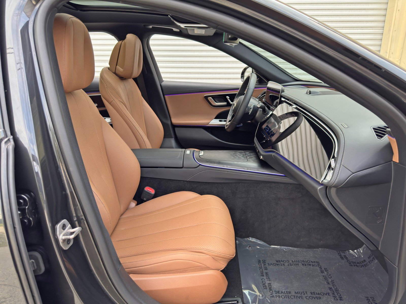 Used 2025 Mercedes-Benz E 350 4MATIC Sedan w/ Multicontour Seating Package image 16
