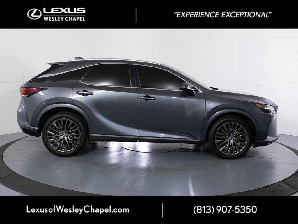 Used 2024 Lexus RX 350 FWD image 2