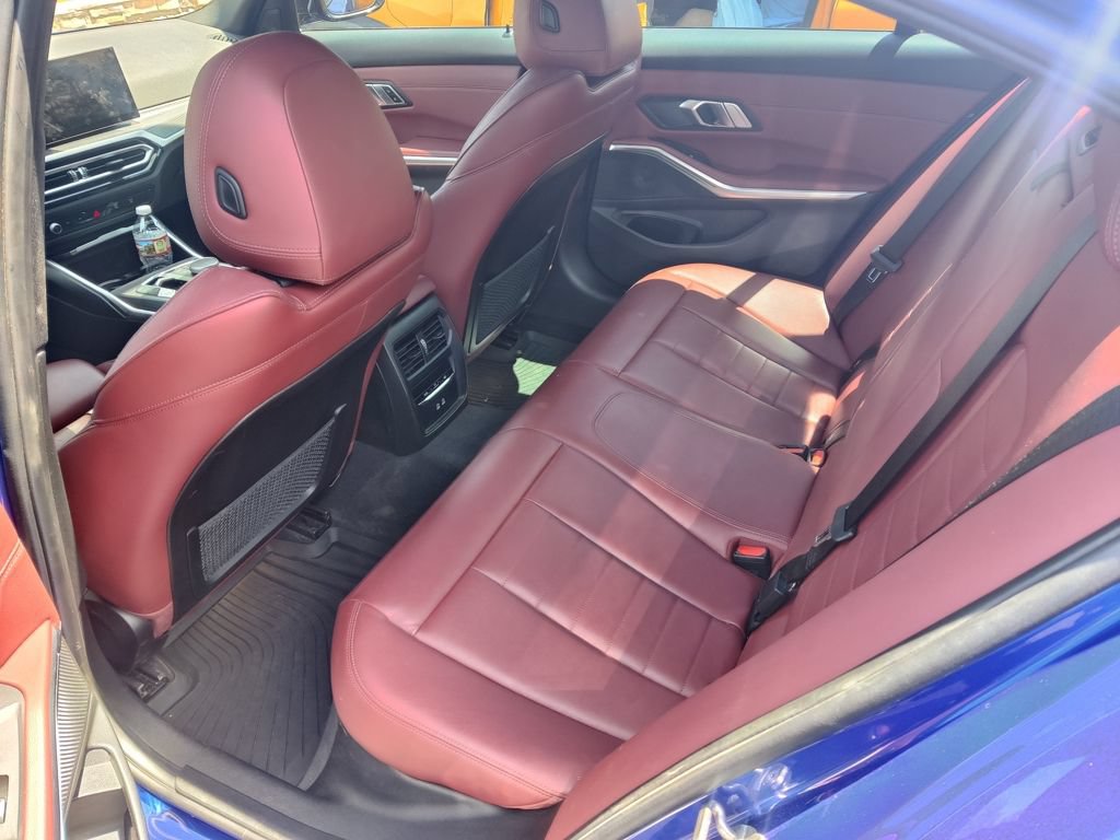 Used 2023 BMW 330i Sedan w/ M Sport Package RWD image 7