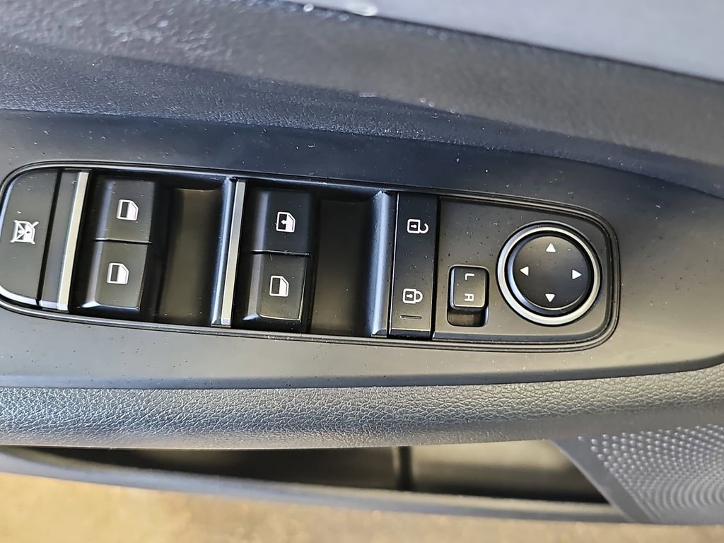 Used 2024 Kia Forte LXS FWD image 25