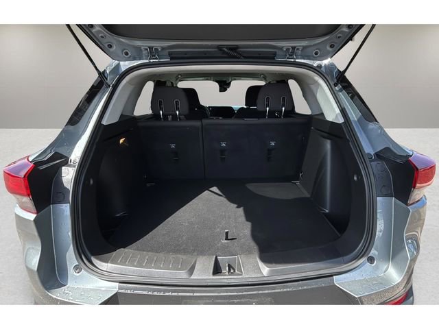 Used 2024 Chevrolet TrailBlazer LT w/ LT Cold Weather Package image 30