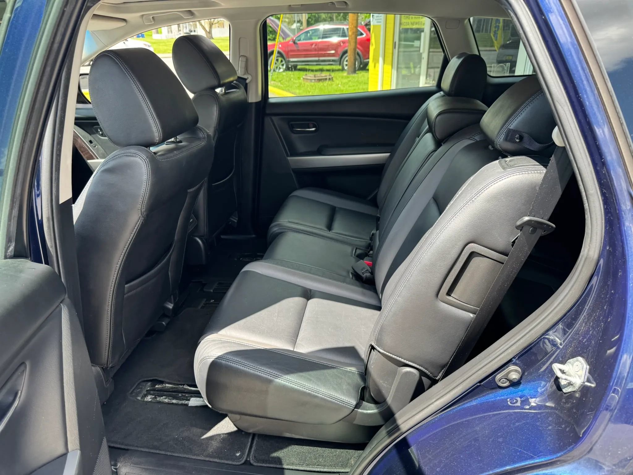 Used 2010 MAZDA CX-9 Grand Touring w/ Moonroof & Bose Audio Pkg image 19