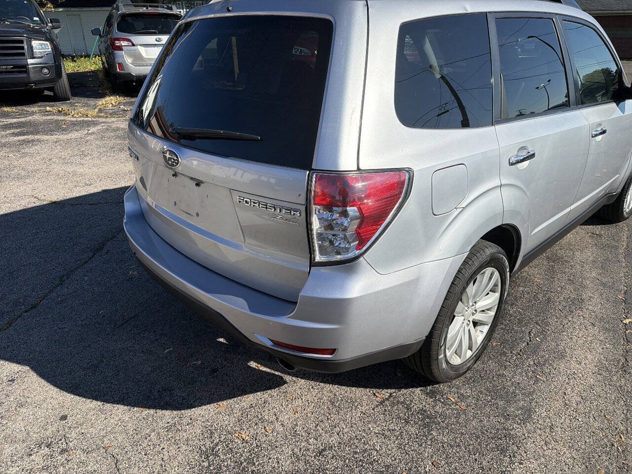 Used 2013 Subaru Forester 2.5X Limited AWD/4WD image 10
