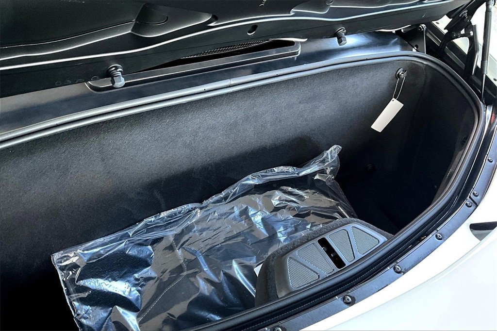 Used 2025 Chevrolet Corvette Stingray Preferred Conv w/ 2LT image 22