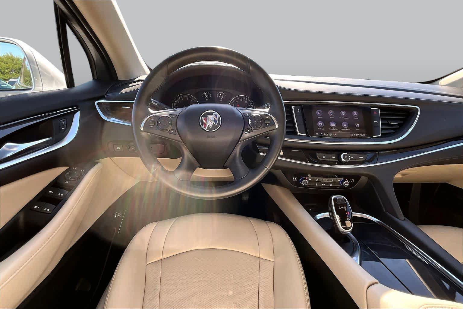 Used 2020 Buick Enclave Essence FWD image 6