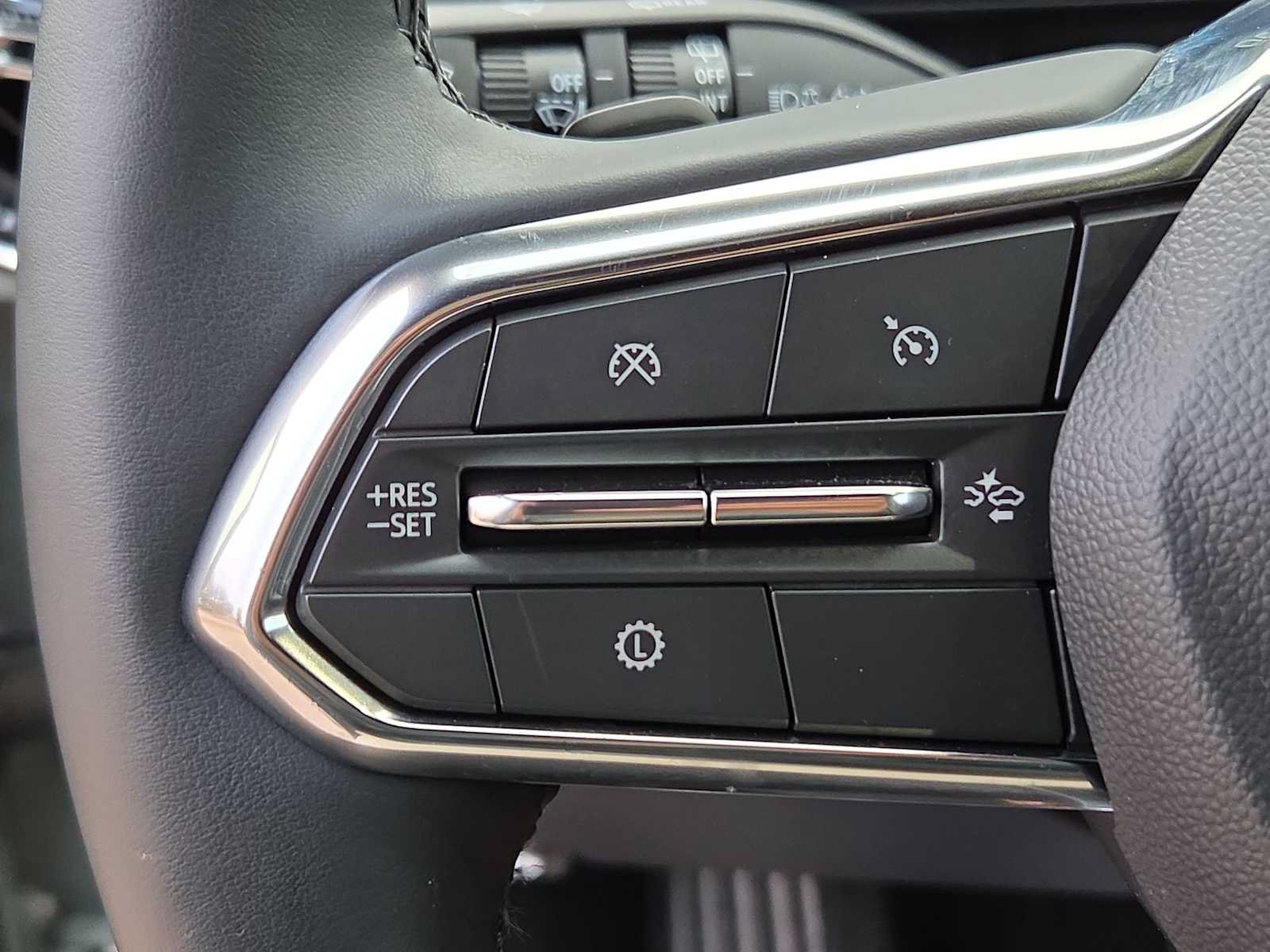 Used 2026 Chevrolet Equinox LT w/ Convenience Package II FWD image 23
