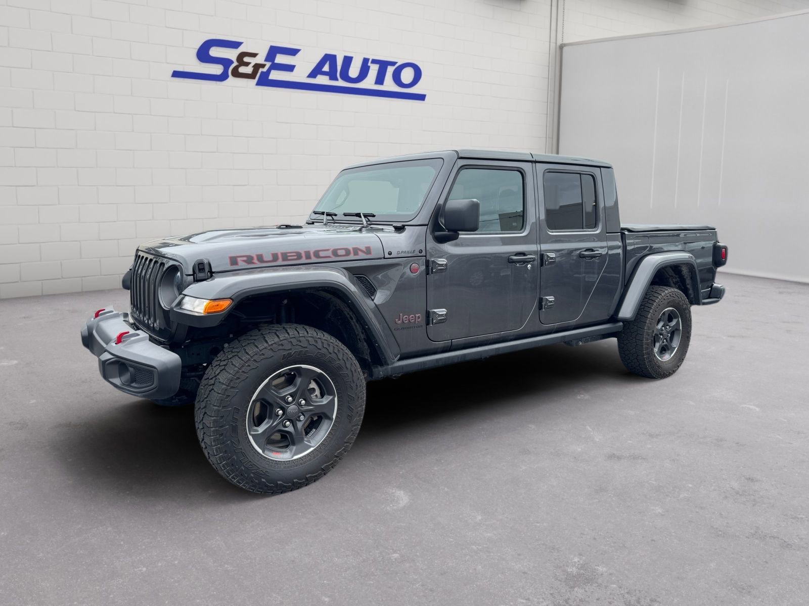 Used 2023 Jeep Gladiator Rubicon w/ Dual Top Group AWD/4WD image 1