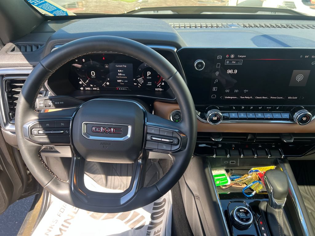 Used 2024 GMC Canyon AT4 AWD/4WD image 24