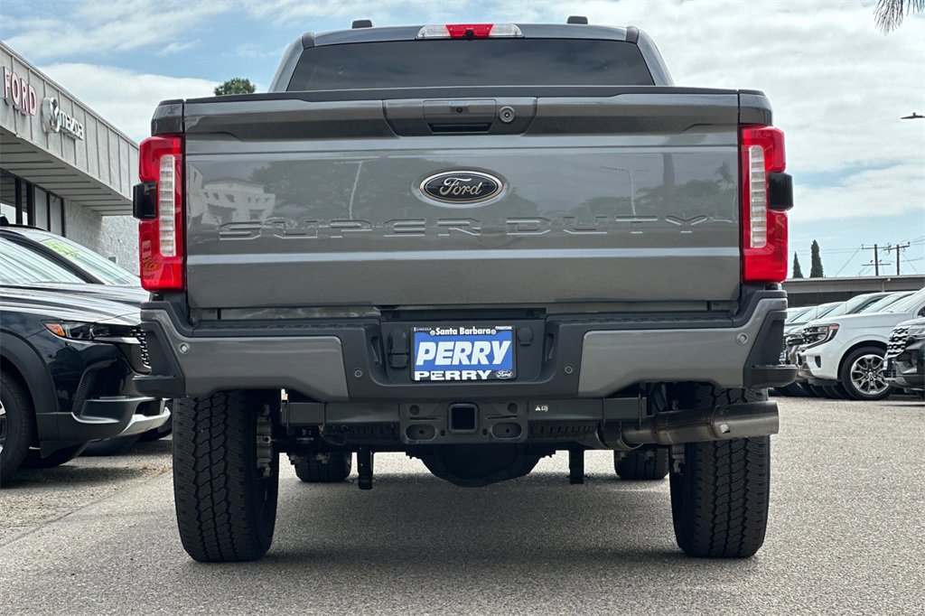 New 2025 Ford F250 Lariat w/ Black Appearance Package image 5