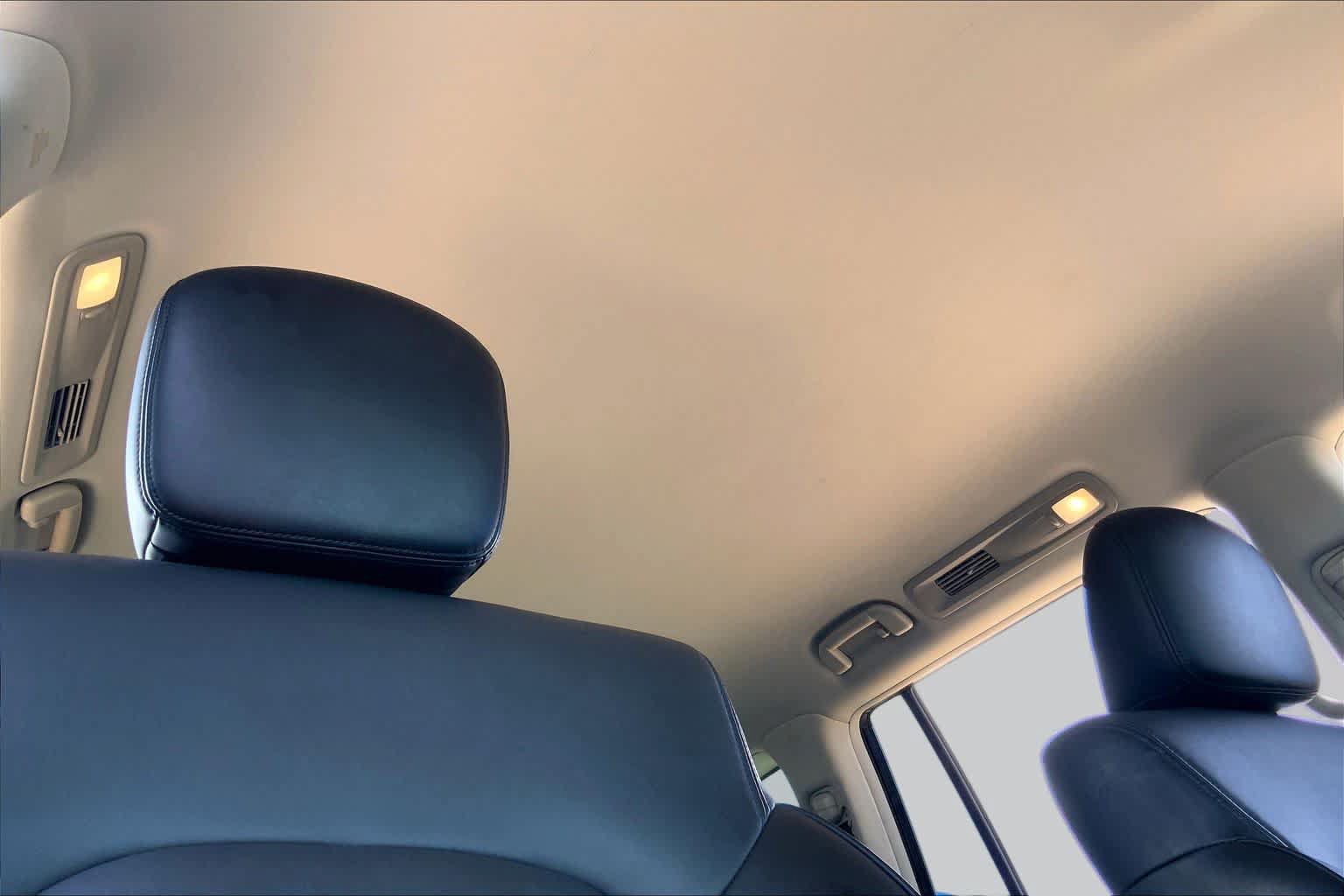 Used 2022 Nissan Armada SV RWD image 14