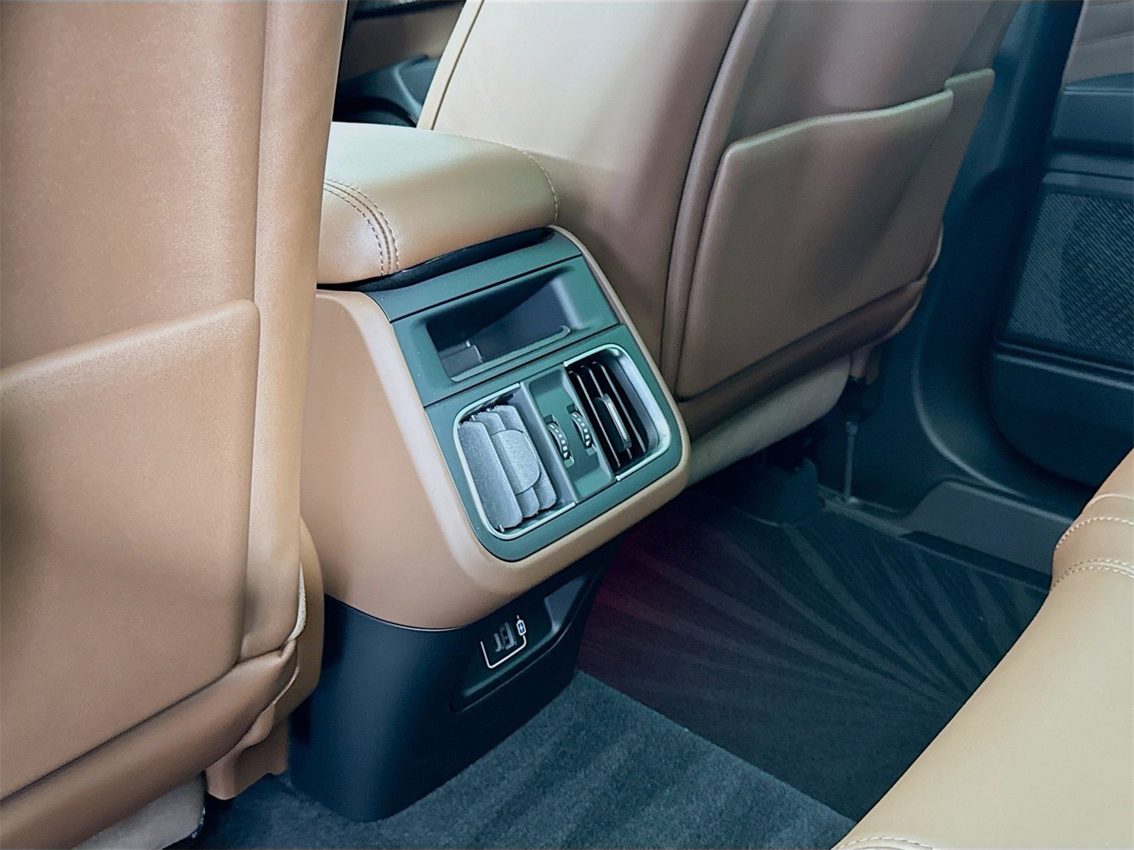 New 2025 Maserati Grecale GT image 27