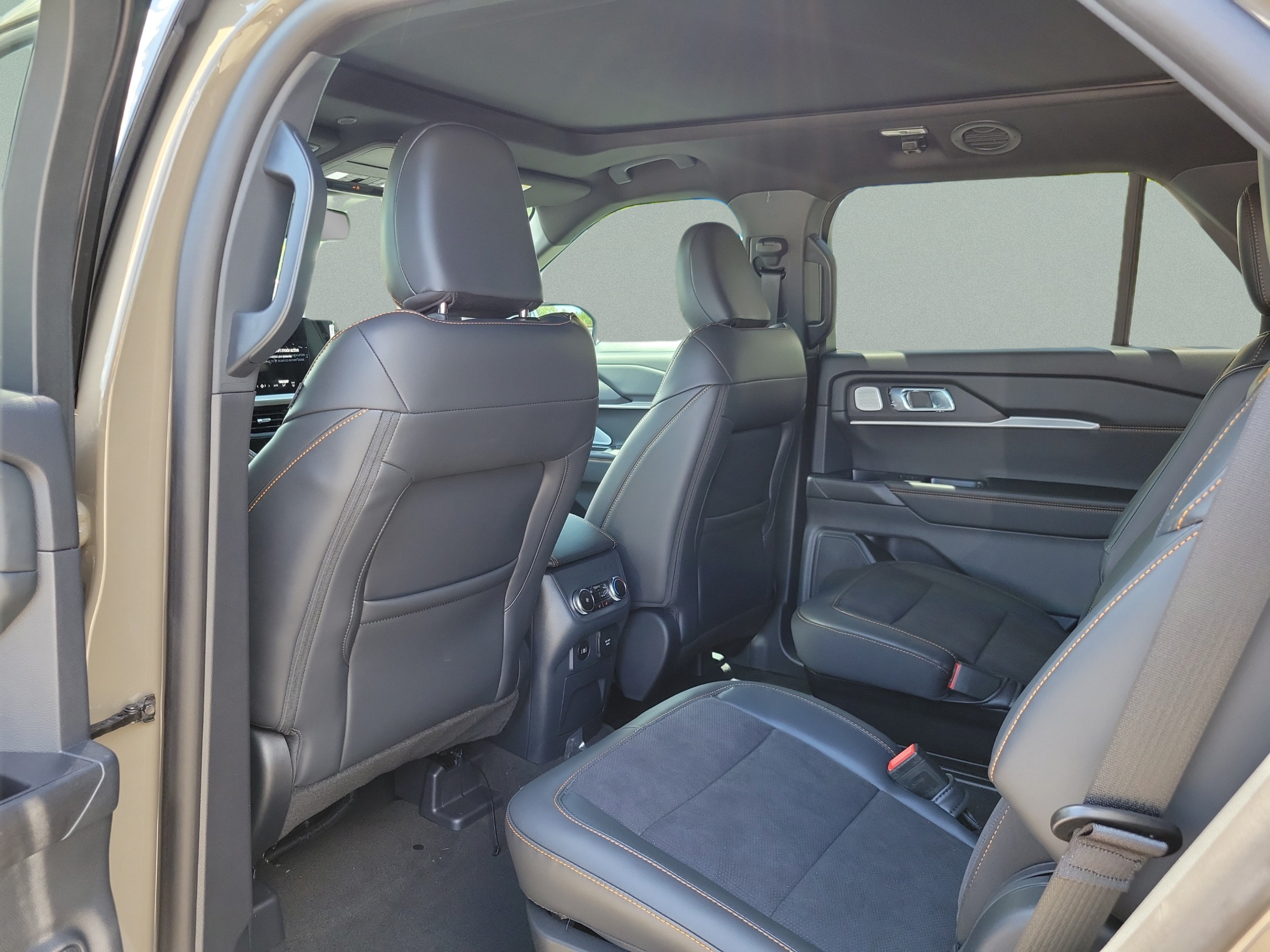 New 2026 Ford Explorer Tremor w/ Tremor Ultimate Package AWD/4WD image 8