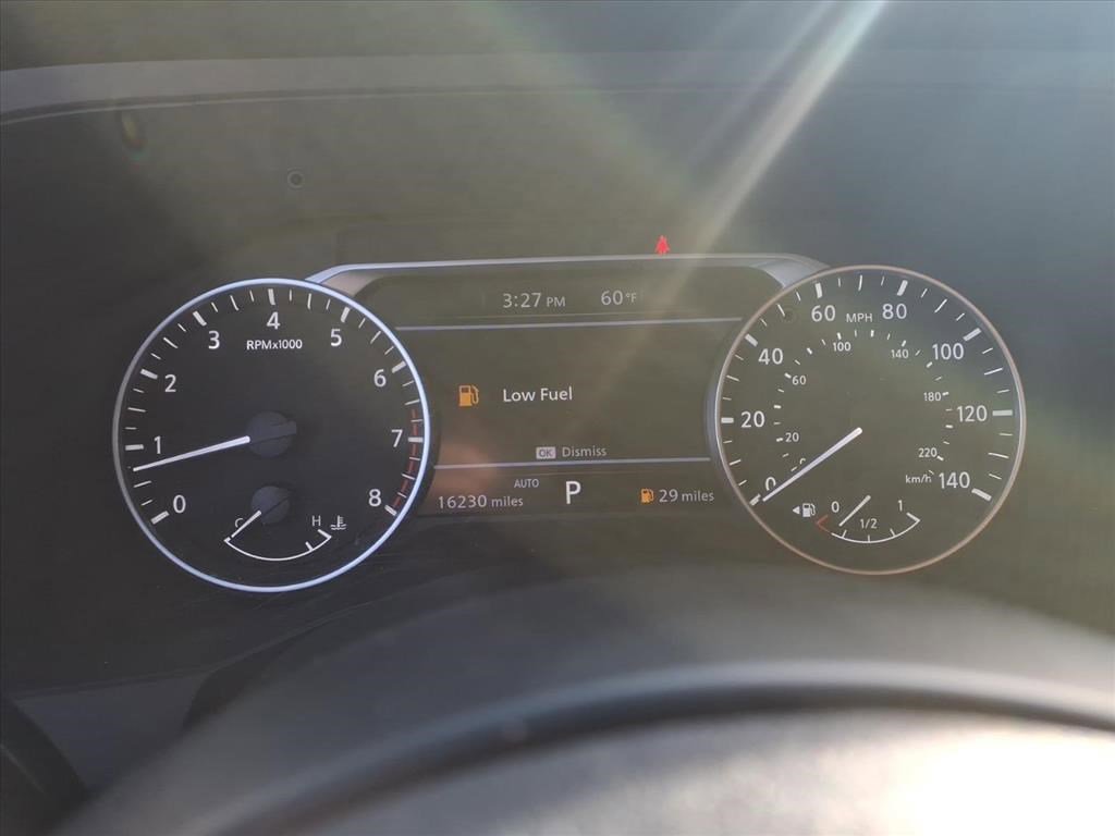 Used 2024 Nissan Pathfinder S image 23