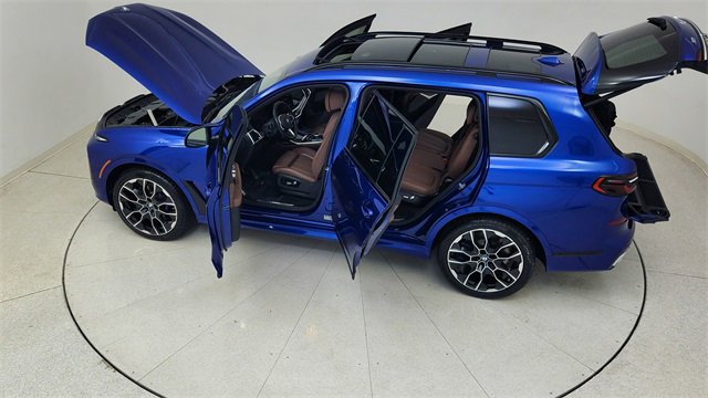 Used 2025 BMW X7 M60i image 90