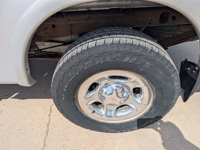Used 2002 Ford F150 Lariat AWD/4WD image 12